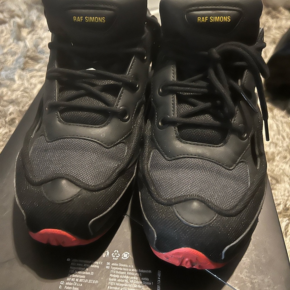 Raf Simons - Picture 2 of 4